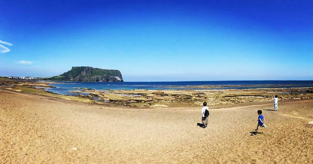 Seongsan Ilchulbong Pension Чеджудо Экстерьер фото